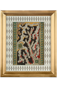 Œuvre nommée "Bip" : sculpture murale cybertrash du sculpteur Rémy Tassou. Vue principale.