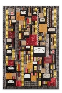 Œuvre nommée "Covid Detector" : sculpture murale cybertrash du sculpteur Rémy Tassou. Vue principale.