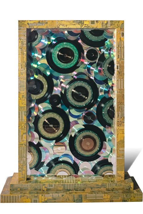 Œuvre d'art du sculpteur Rémy tassou nommée "Real Player" (vue principale)