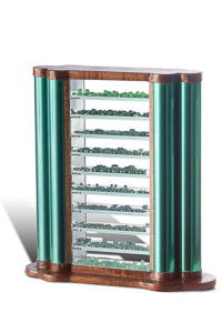 Œuvre nommée "Duplex" : sculpture cybertrash (totem) du sculpteur Rémy Tassou. Vue principale (vignette)